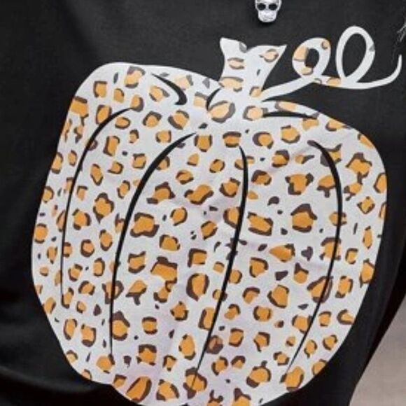 💲1️⃣0️⃣ Bundled Pumpkin T-Shirt Fall Casual Novelty Thanksgiving Halloween Sz 2 - Picture 5 of 7